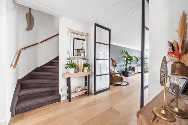 Photo 8 of Middelgeestlaan 12