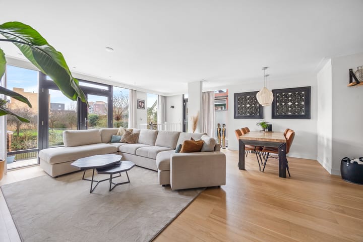 Photo 13 of Middelgeestlaan 12