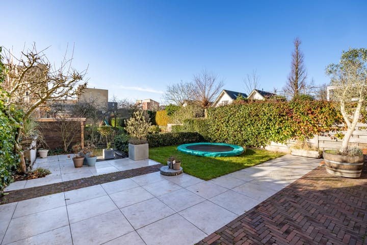 Photo 16 of Middelgeestlaan 12