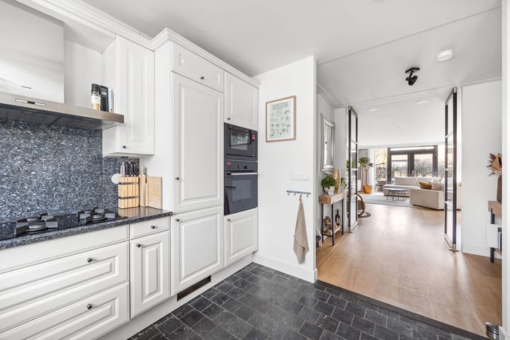 Photo 23 of Middelgeestlaan 12