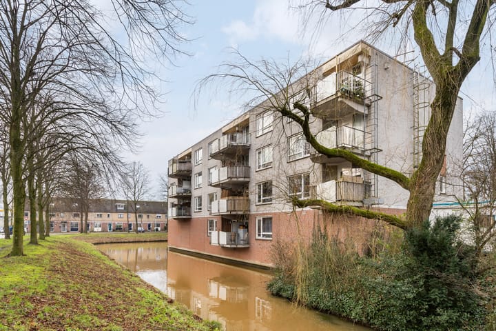 Foto 48 van Hinderstein 20