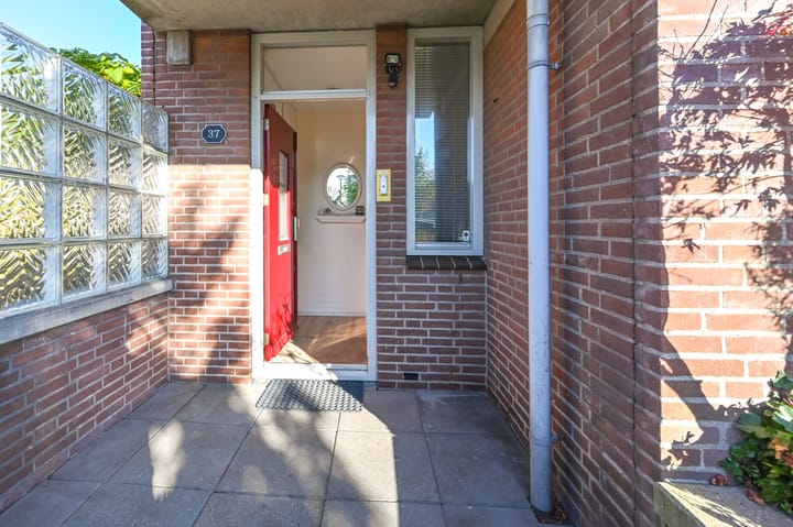 Foto 2 van M. Gandhilaan 37