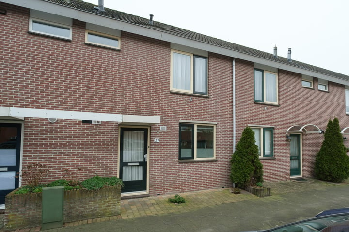 Bekijk foto 1 van Rigelstraat 37