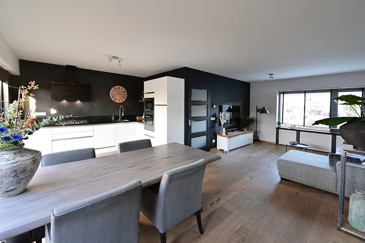 Foto 5 van Fluitekruid 10