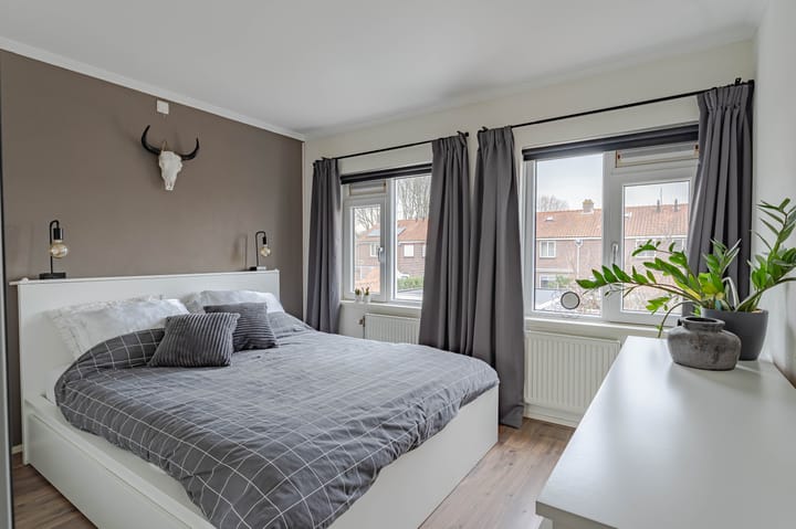 Photo 10 of Meidoornstraat 45