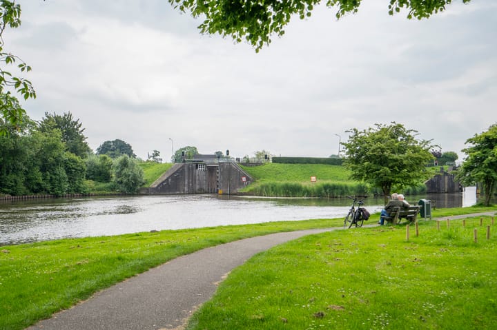 Foto 42 van Minstraat 25