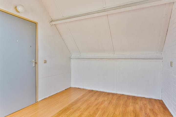 Foto 17 van Woerdes 21