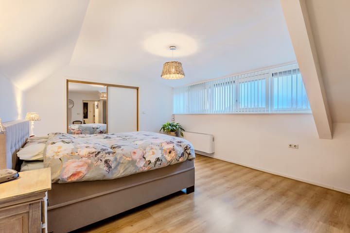 Foto 23 van Hoogstraat 4