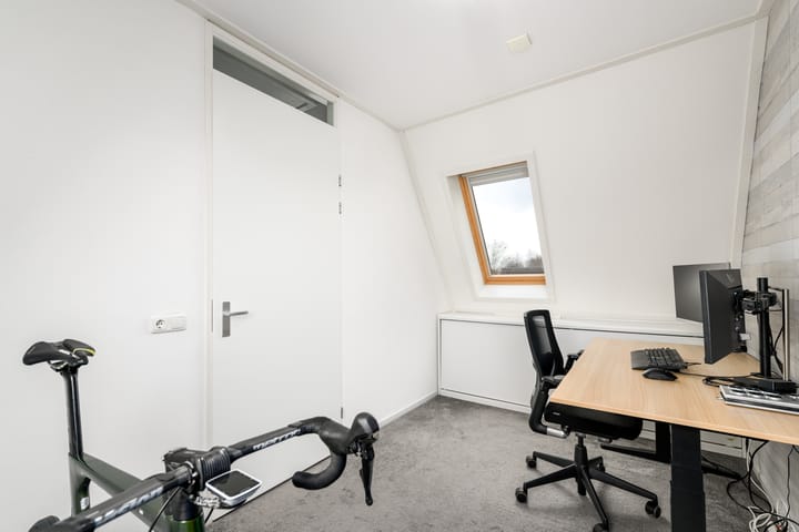 Foto 32 van Meerkoetstraat 3