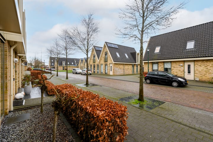 Foto 37 van Meerkoetstraat 3