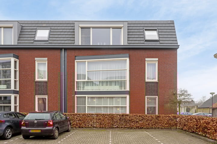 Foto 19 van Prinses Amaliahof 8