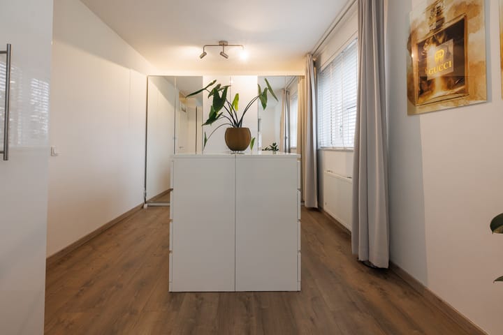 Foto 24 van De Waardenborg 67