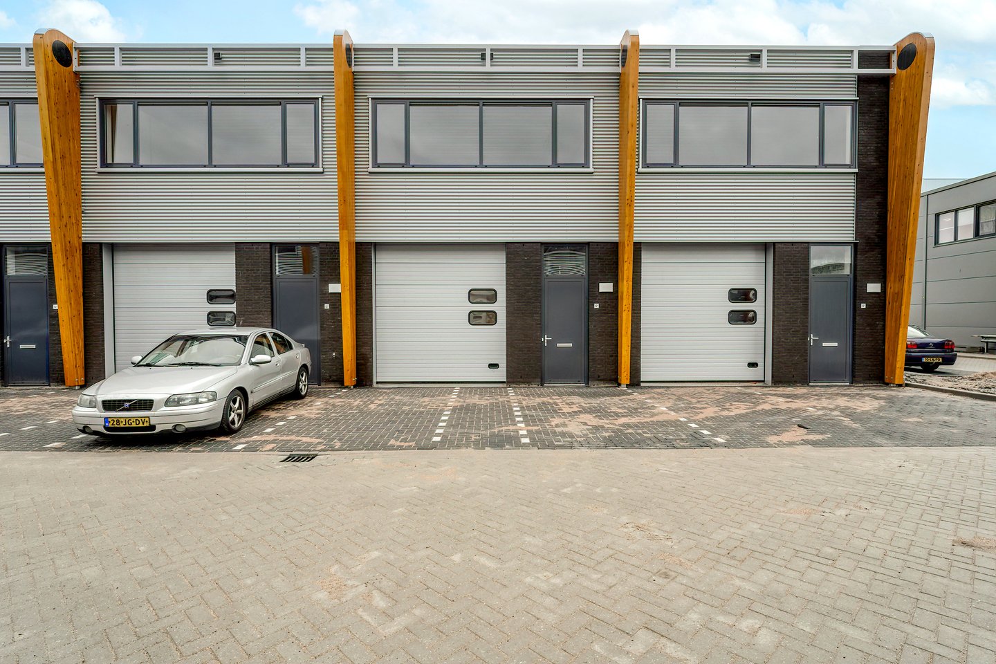 View photo 1 of Industrieweg 12-F