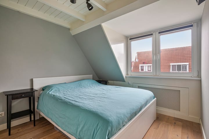 Foto 12 van Floresstraat 19