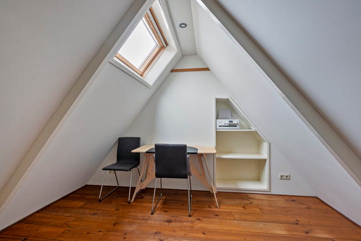 Foto 16 van Floresstraat 19