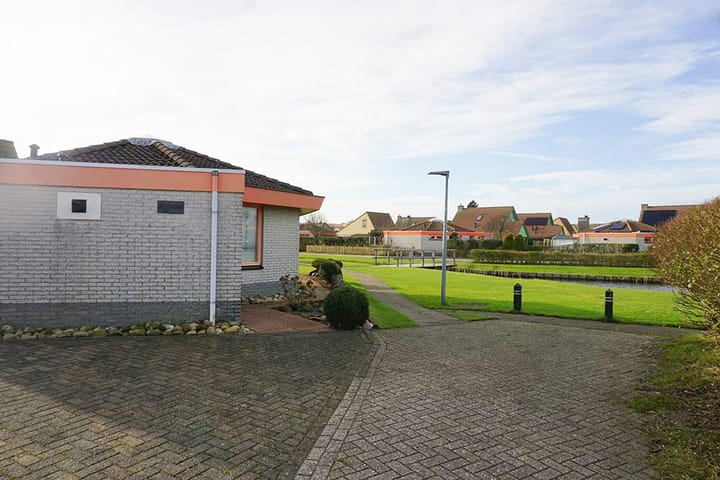 Photo 2 of Strandslag 179