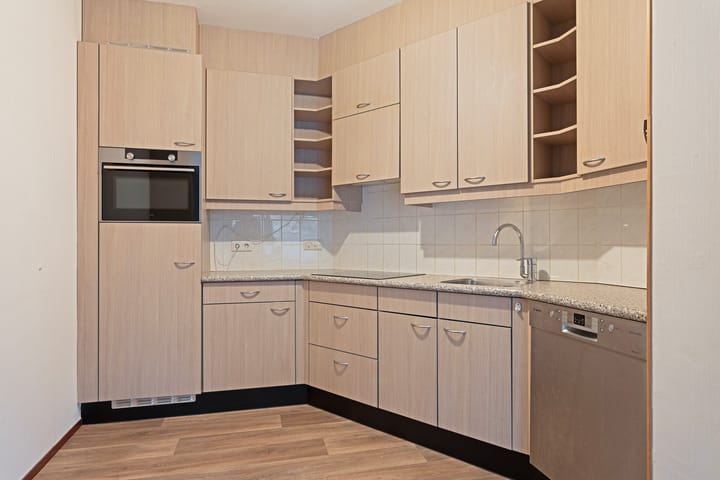 Foto 3 van Paviljoenplein 3