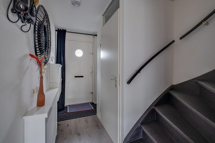 Photo 16 of Aletta Jacobsstraat 12