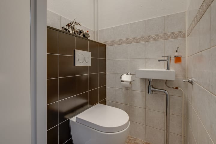 Photo 17 of Aletta Jacobsstraat 12