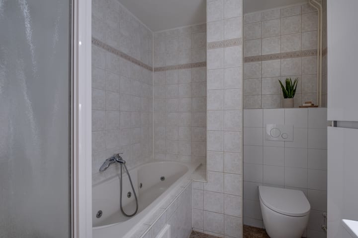 Photo 26 of Aletta Jacobsstraat 12