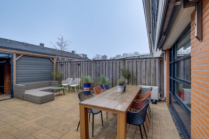 Photo 31 of Aletta Jacobsstraat 12