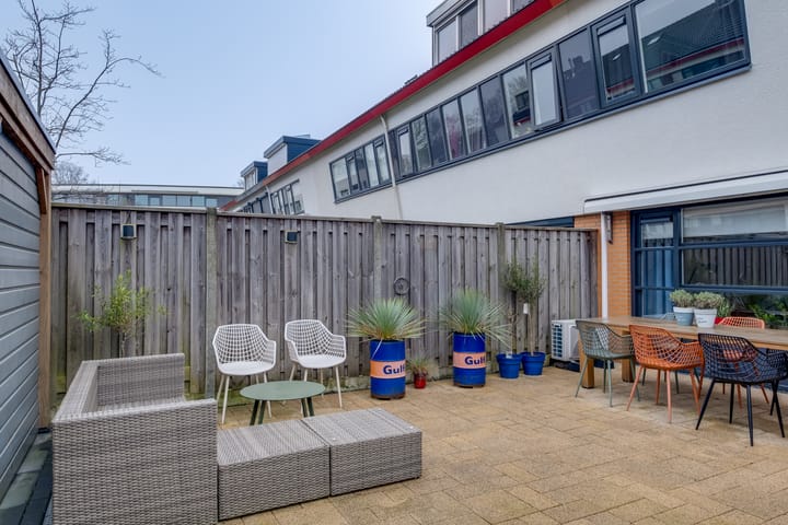 Photo 35 of Aletta Jacobsstraat 12