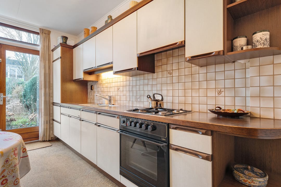 Photo 2 of H Roland Holststraat 53