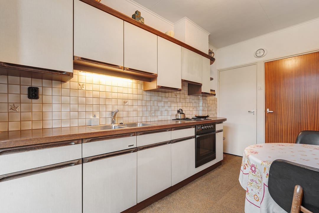 Photo 7 of H Roland Holststraat 53