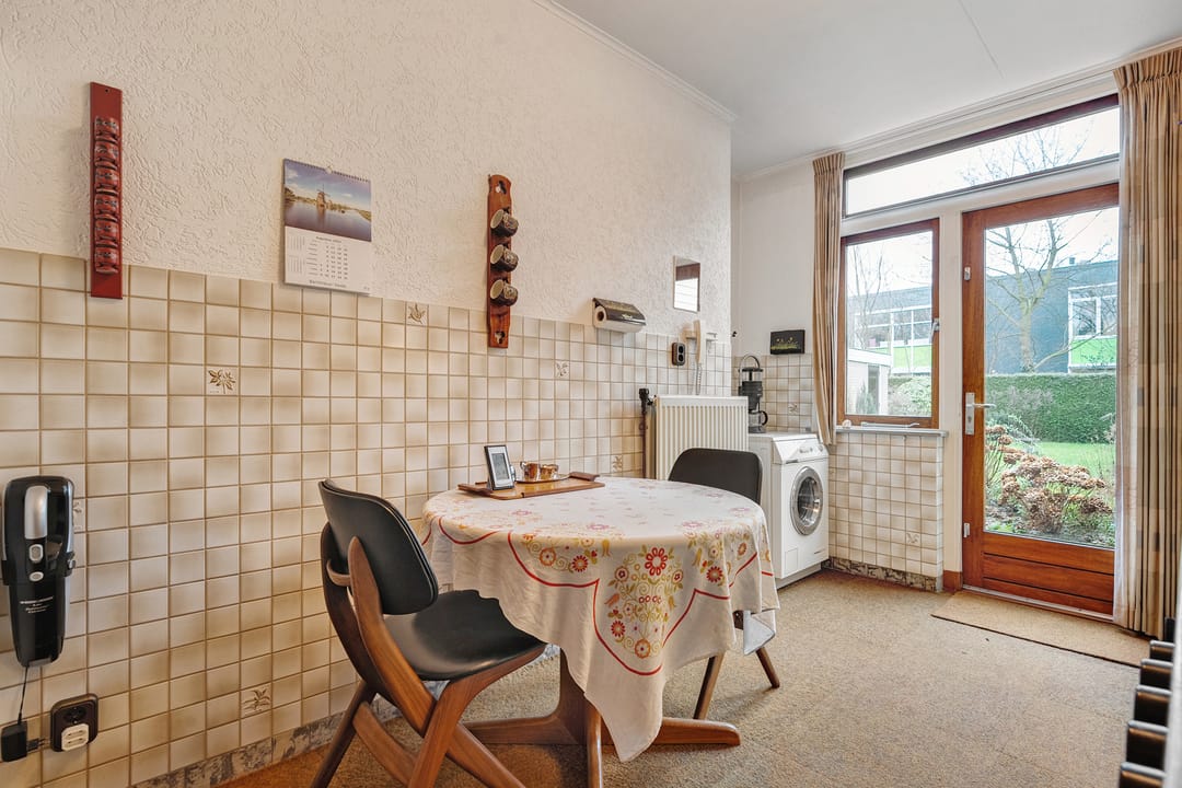 Photo 8 of H Roland Holststraat 53