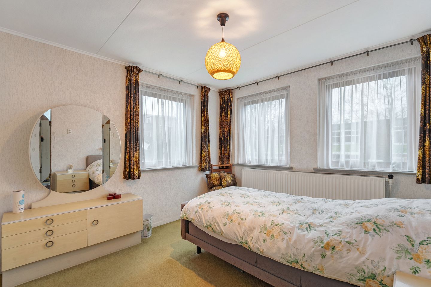 Photo 19 of H Roland Holststraat 53