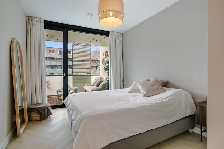 Foto 16 van Wijnand Nuijenstraat 45