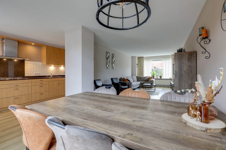 Foto 19 van Claudius Civilisstraat 13