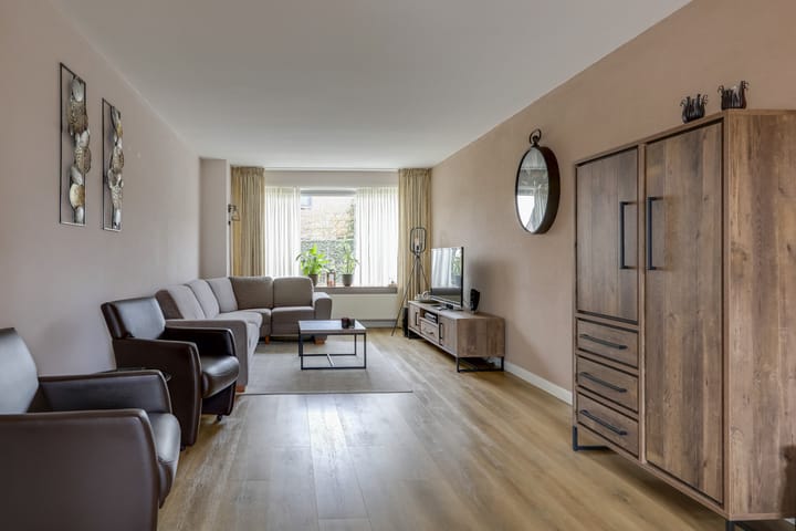 Foto 20 van Claudius Civilisstraat 13