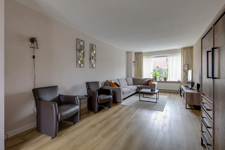 Foto 21 van Claudius Civilisstraat 13