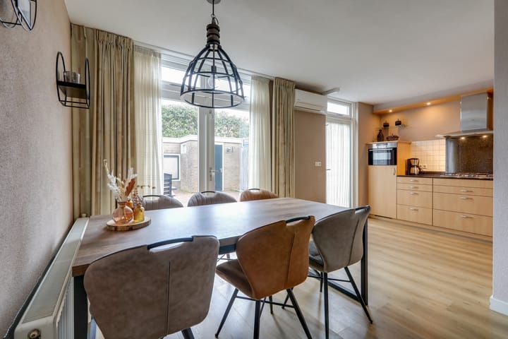 Foto 28 van Claudius Civilisstraat 13