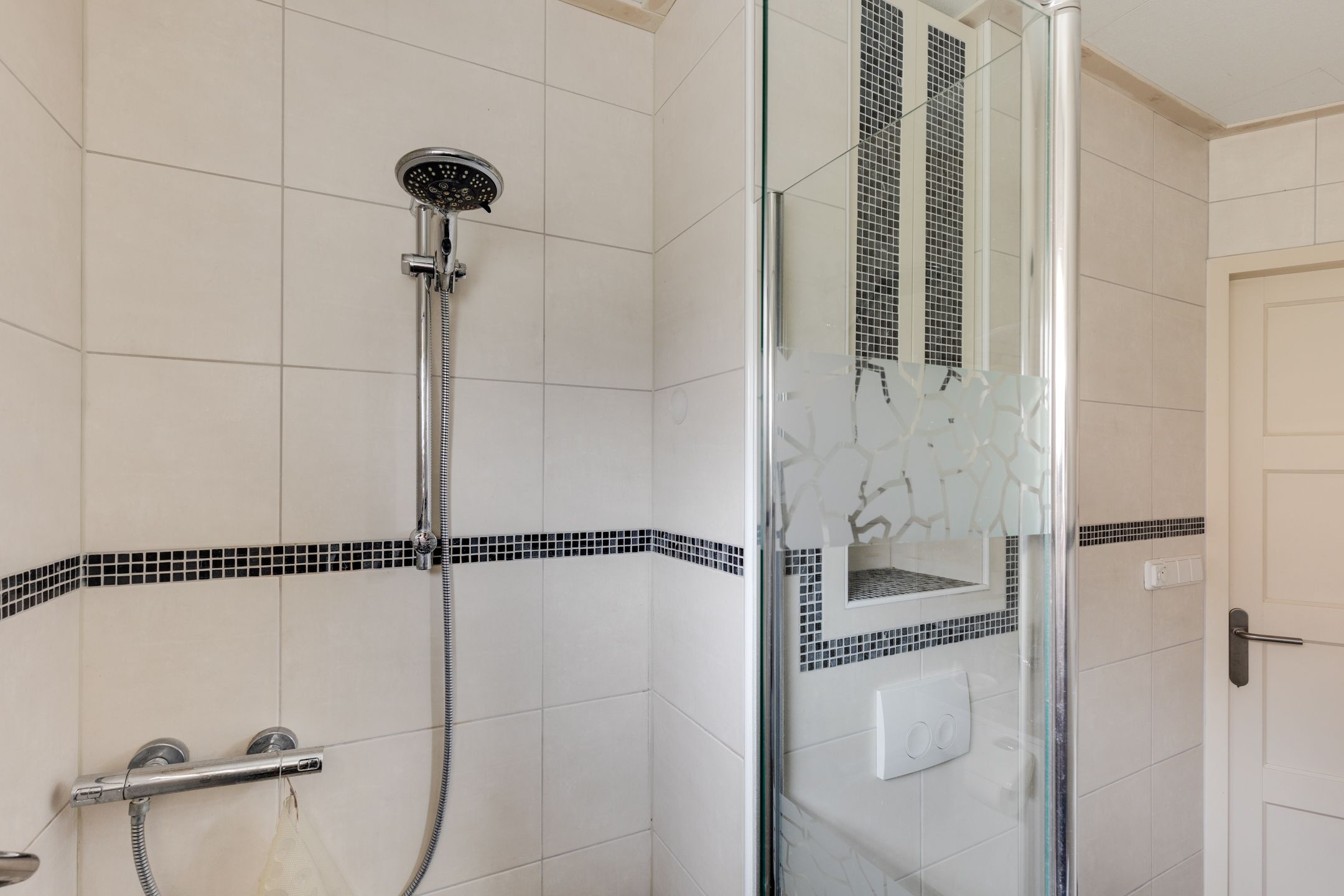 Foto 33 van Bataafseweg 12