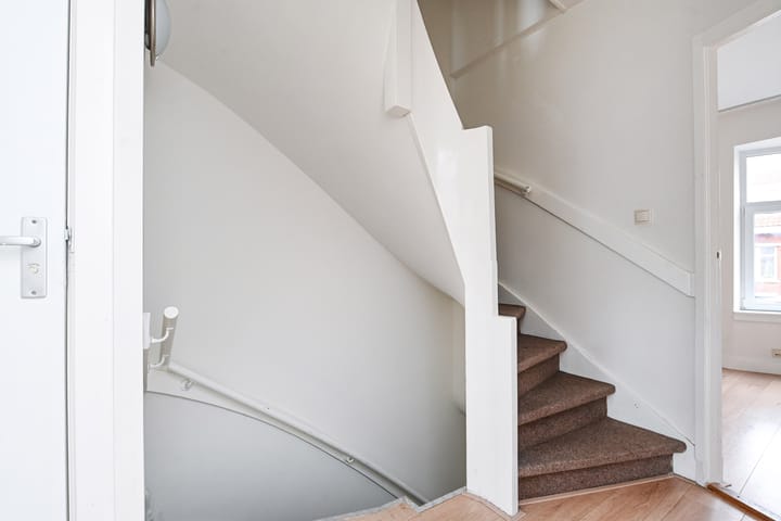 Foto 15 van Ernest Staasstraat 11