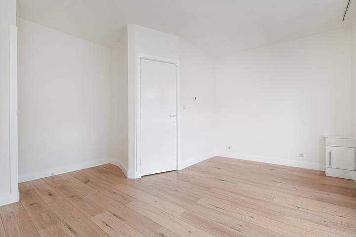 Foto 18 van Ernest Staasstraat 11