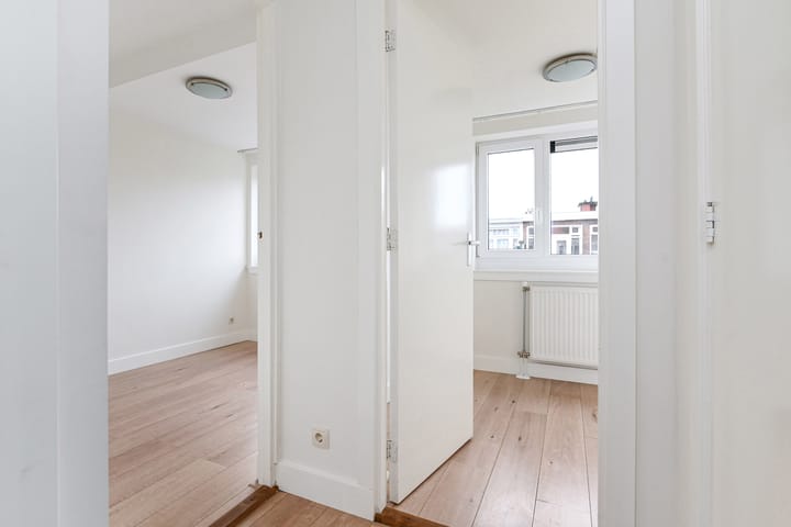 Foto 23 van Ernest Staasstraat 11