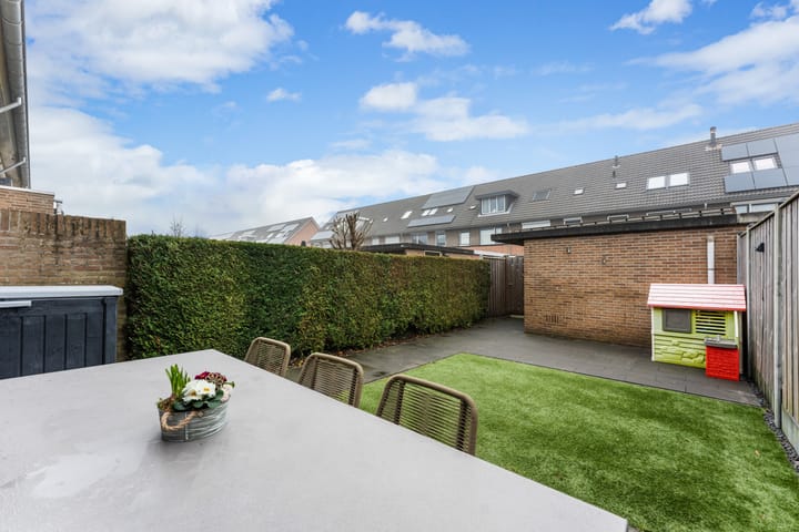 Foto 23 van Jan van Almondestraat 52