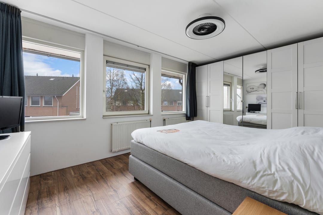 Foto 26 van Jan van Almondestraat 52