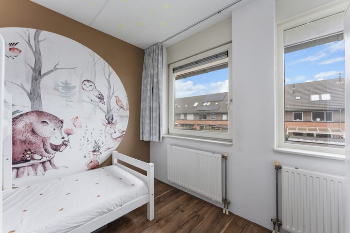 Foto 33 van Jan van Almondestraat 52