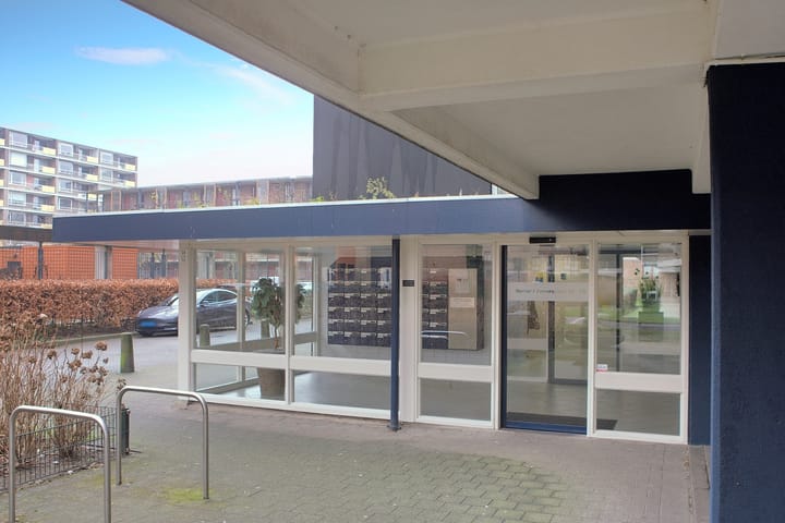 Foto 2 van Bernard Zweersplein 32