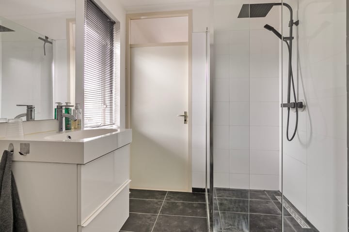 Foto 26 van Peerakker 14