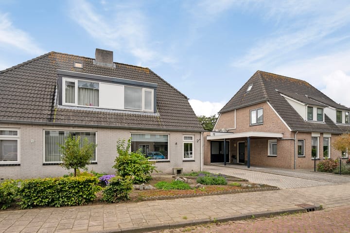 Foto 40 van Peerakker 14