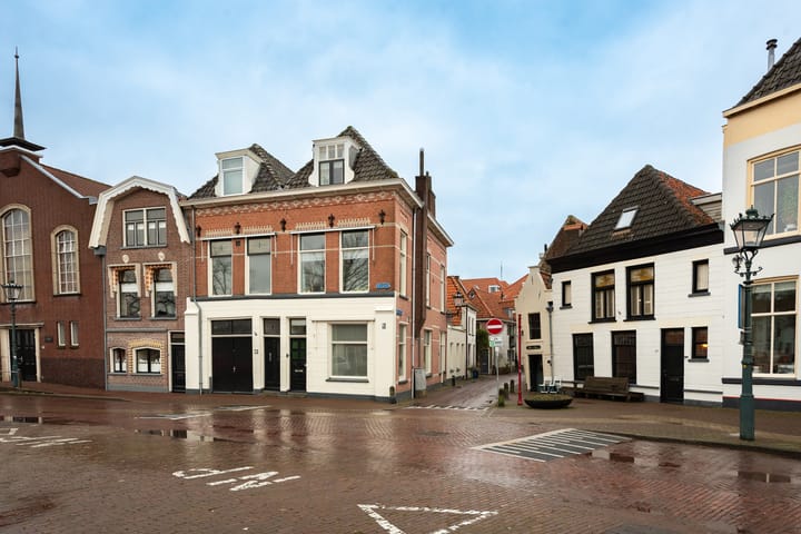 Foto 27 van Buiten Hofstraat 43