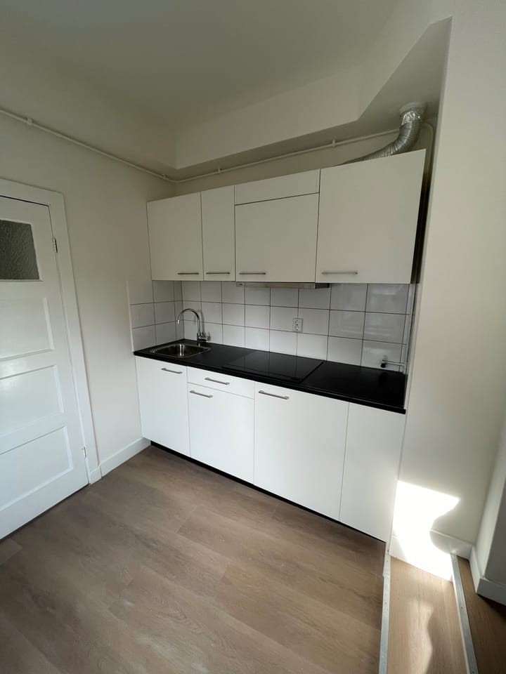 Foto 11 van Nicolaasstraat 1