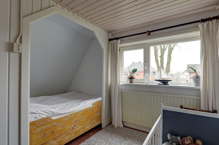 Photo 21 of Laaghalerstraat 8