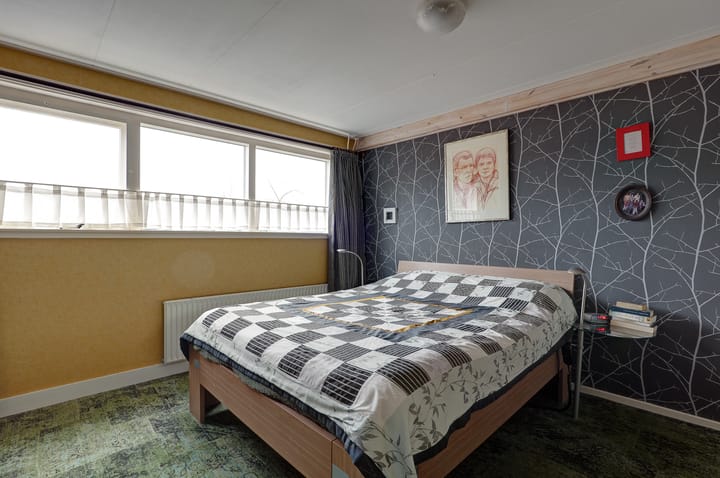 Photo 25 of Laaghalerstraat 8