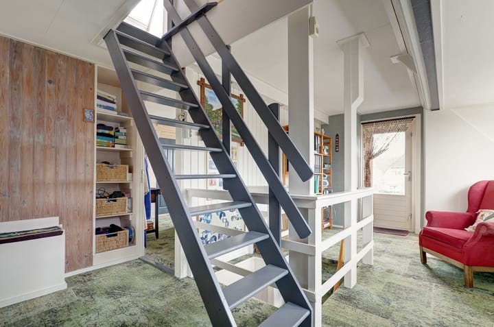 Photo 29 of Laaghalerstraat 8